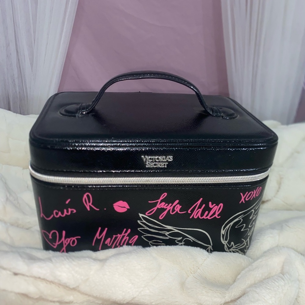 VICTORIA’s SECREt cosmetic bag